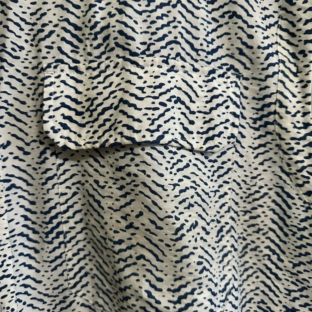 Banana Republic cap sleeve button-front top with a abstract pattern XL - Picture 4 of 5